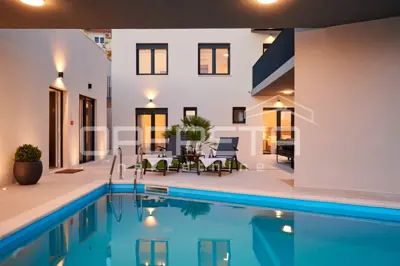 KUĆA, PRODAJA, DUGI RAT, 592 m² - 3
