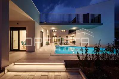 KUĆA, PRODAJA, DUGI RAT, 592 m² - 6