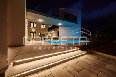 KUĆA, PRODAJA, DUGI RAT, 592 m² - 8