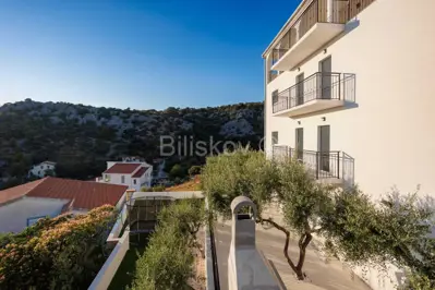 Kuća 640 m², Sevid - pogled na more i bazen - 14