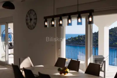 Kuća 640 m², Sevid - pogled na more i bazen - 21