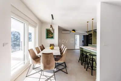 Kuća 640 m², Sevid - pogled na more i bazen - 20
