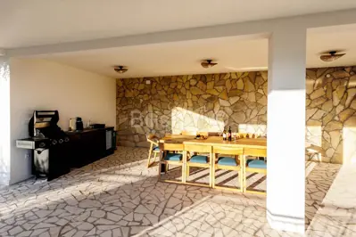 Kuća 640 m², Sevid - pogled na more i bazen - 3