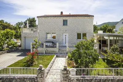 Family house near the sea in a quiet location - Pelješac