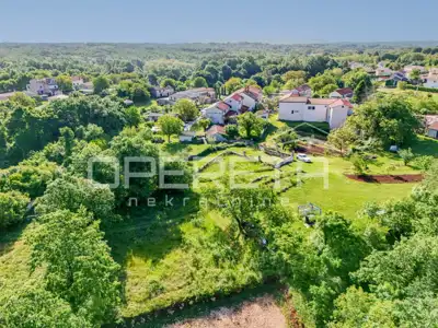 Baugrundstück 910 m², Barban - Ruhe und Privatsphäre - 5