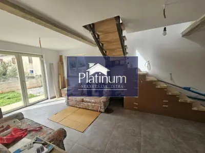 Haus 200 m², Tinjan - in der Endphase - 9