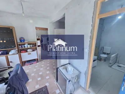 Haus 200 m², Tinjan - in der Endphase - 17