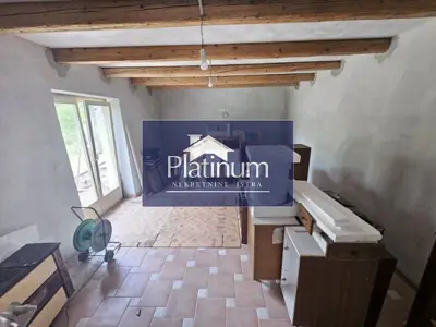 Haus 200 m², Tinjan - in der Endphase - 18