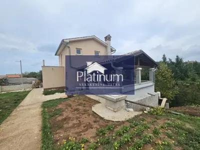 Haus 200 m², Tinjan - in der Endphase - 3
