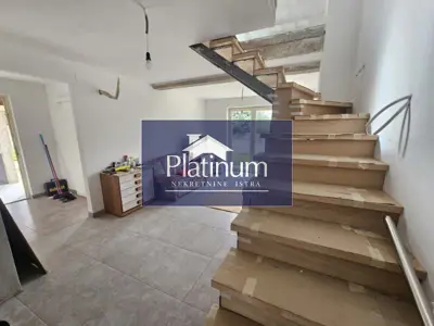 Haus 200 m², Tinjan - in der Endphase - 11
