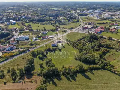 Building plot 15,136 m², Žminj - investment location - 2