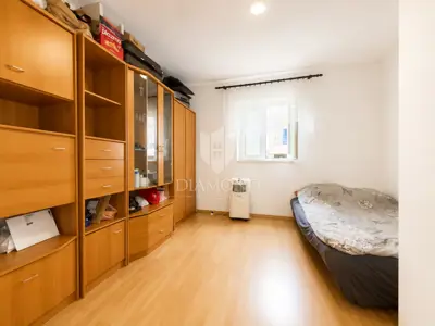Stan 54 m², Rabac - pogled na more i terasa - 6