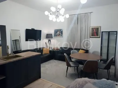 Split, Grad trosoban 117 m², 3 terase, vrt, garaža, pomoćna kuća - 3