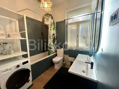 Split, Grad trosoban 117 m², 3 terase, vrt, garaža, pomoćna kuća - 14