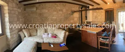 Kamena kuća 95 m², Vis - 2,5 km od mora