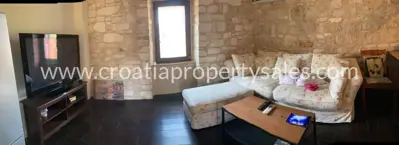 Kamena kuća 95 m², Vis - 2,5 km od mora - 3