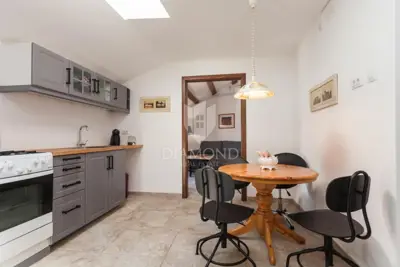 Rovinj, stan sa pogledom na more na traženoj lokaciji - 6