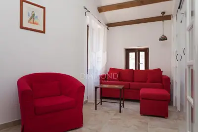 Rovinj, stan sa pogledom na more na traženoj lokaciji - 2
