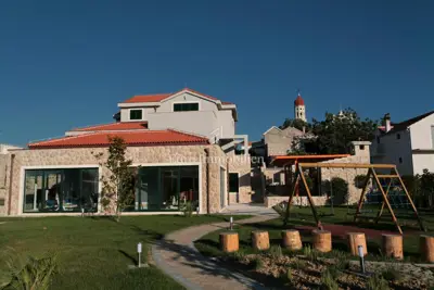 Haus zum Kauf in Betina, 754 m² - 8