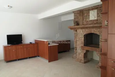 Haus zum Kauf in Betina, 754 m² - 16