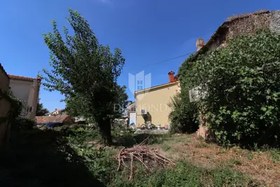 OPPORTUNITY, Stone house with a large courtyard in the center of an Istrian village - 3