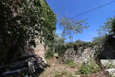 OPPORTUNITY, Stone house with a large courtyard in the center of an Istrian village - 8