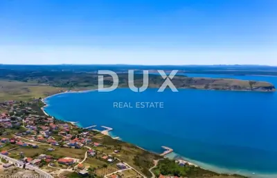 Baugrundstück, Rtina - direkt am Meer und am Sandstrand