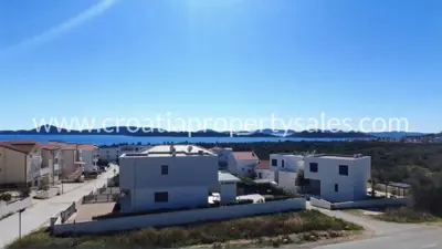 Dvojna kuća, Šibenik - panoramski pogled na more i bazen - 4