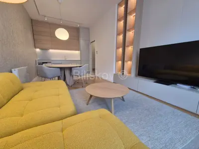 Stan 62 m², Donji grad, luksuzno uređen i svijetao - 9