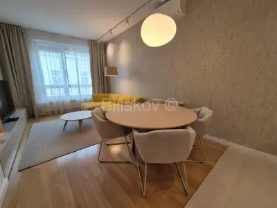 Stan 62 m², Donji grad, luksuzno uređen i svijetao - 4