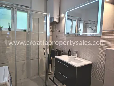 Wohnung 78 m², Split - in der Nähe des Zentrums und des Sandstrands - 9