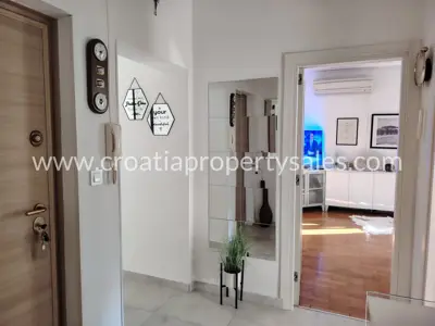 Wohnung 78 m², Split - in der Nähe des Zentrums und des Sandstrands - 11
