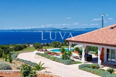 Vila 280 m², Hvar - pogled na more i privatnost
