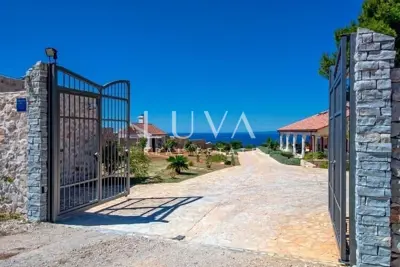 Vila 280 m², Hvar - pogled na more i privatnost - 15