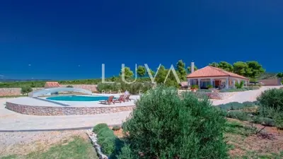 Vila 280 m², Hvar - pogled na more i privatnost - 9