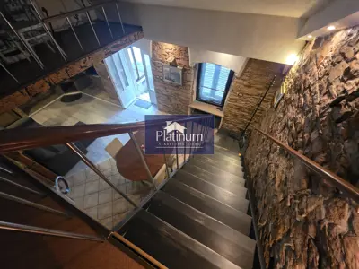 Dvojna kuća 130 m², Pazin - dva stana i dvorište - 18