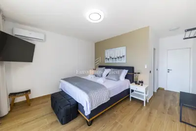 House for sale in Brodarica, 290 m² - 8