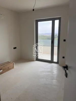 Stan 94 m², Tribunj - pogled na more i terasa - 15