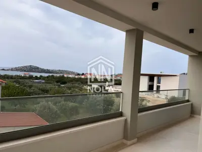 Wohnung 94 m², Tribunj - Meerblick und Terrasse