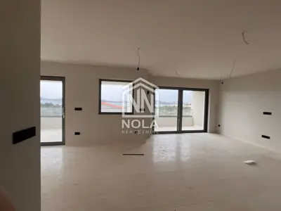 Stan 94 m², Tribunj - pogled na more i terasa - 6