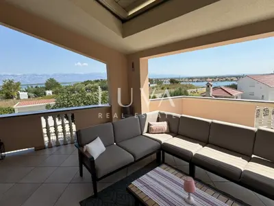 Dvojna kuća 275 m², Nin - blizu plaže i mirna slijepa ulica