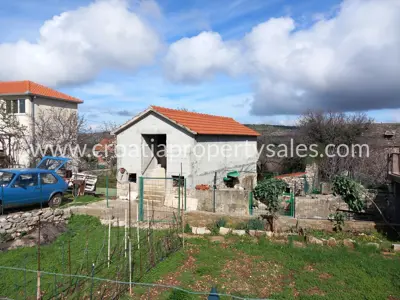 Kuća, Brač, 107 m², 160 000 € - 10