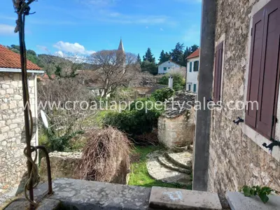 Kuća, Brač, 107 m², 160 000 € - 5
