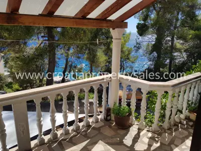 House 360 m², Korčula Island - quiet location by the sea - 12