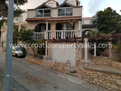 House 360 m², Korčula Island - quiet location by the sea - 10