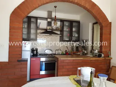 House 360 m², Korčula Island - quiet location by the sea - 8