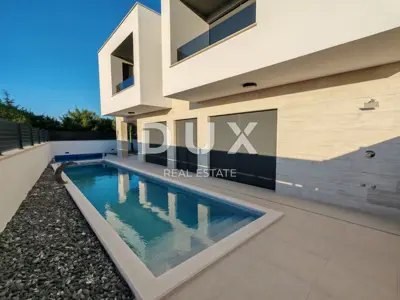 Doppelvilla 220 m², Zaton - beheizter Pool und Sauna - 9