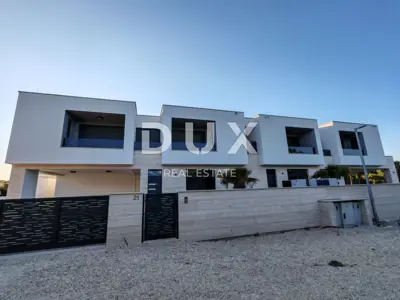 Doppelvilla 220 m², Zaton - beheizter Pool und Sauna - 21