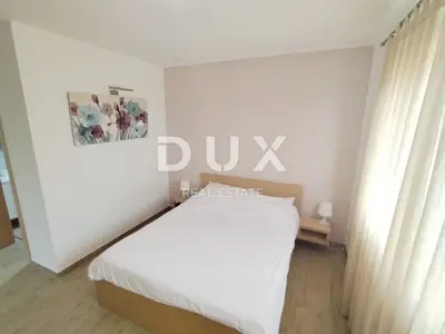 Haus 172 m², Pula, Centar - Pool, Terrasse und Parkplatz - 19