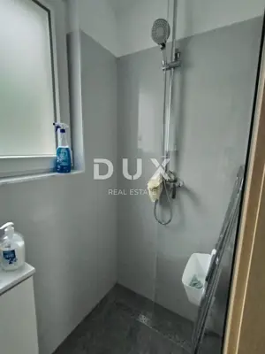 Haus 172 m², Pula, Centar - Pool, Terrasse und Parkplatz - 14